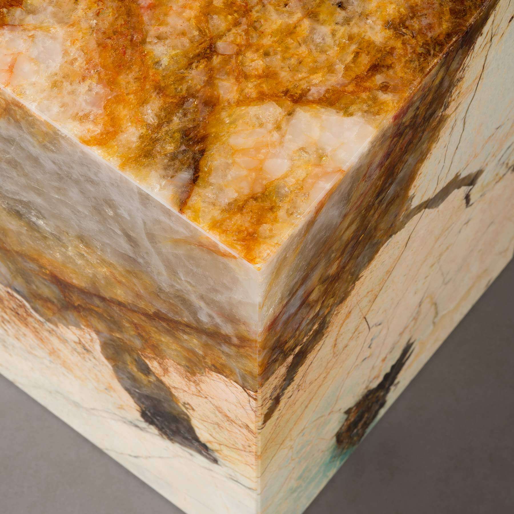 Cube Patagonia Marmor Beistelltisch - Image 6